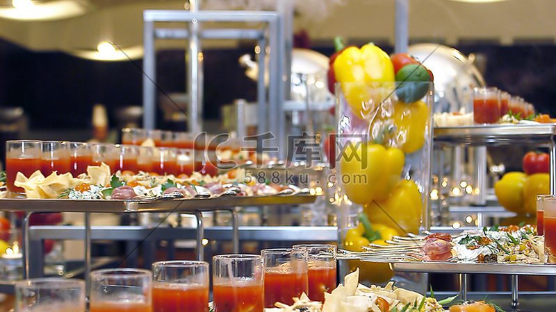 塑料包装：轻便但需关注环保